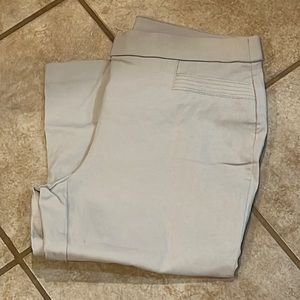 Prophecy Capri’s Sz 12p